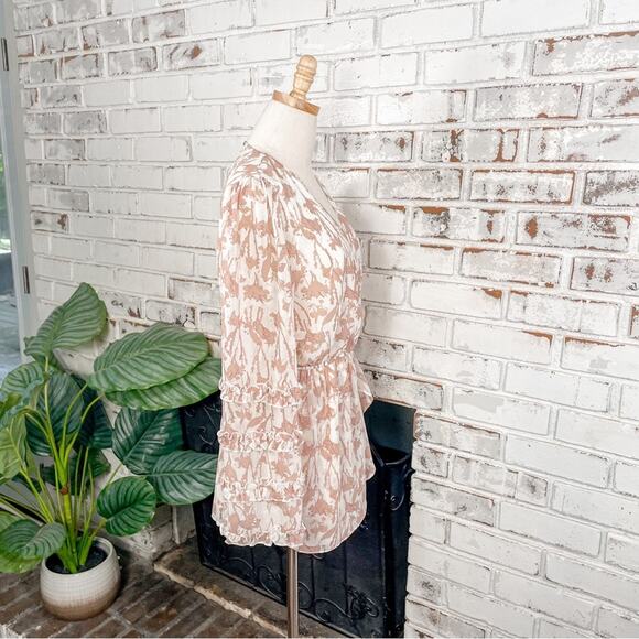 White & Pink Floral Sheer Long Ruffle Bell Sleeve V-neck Keyhole Romper M - Picture 5 of 10